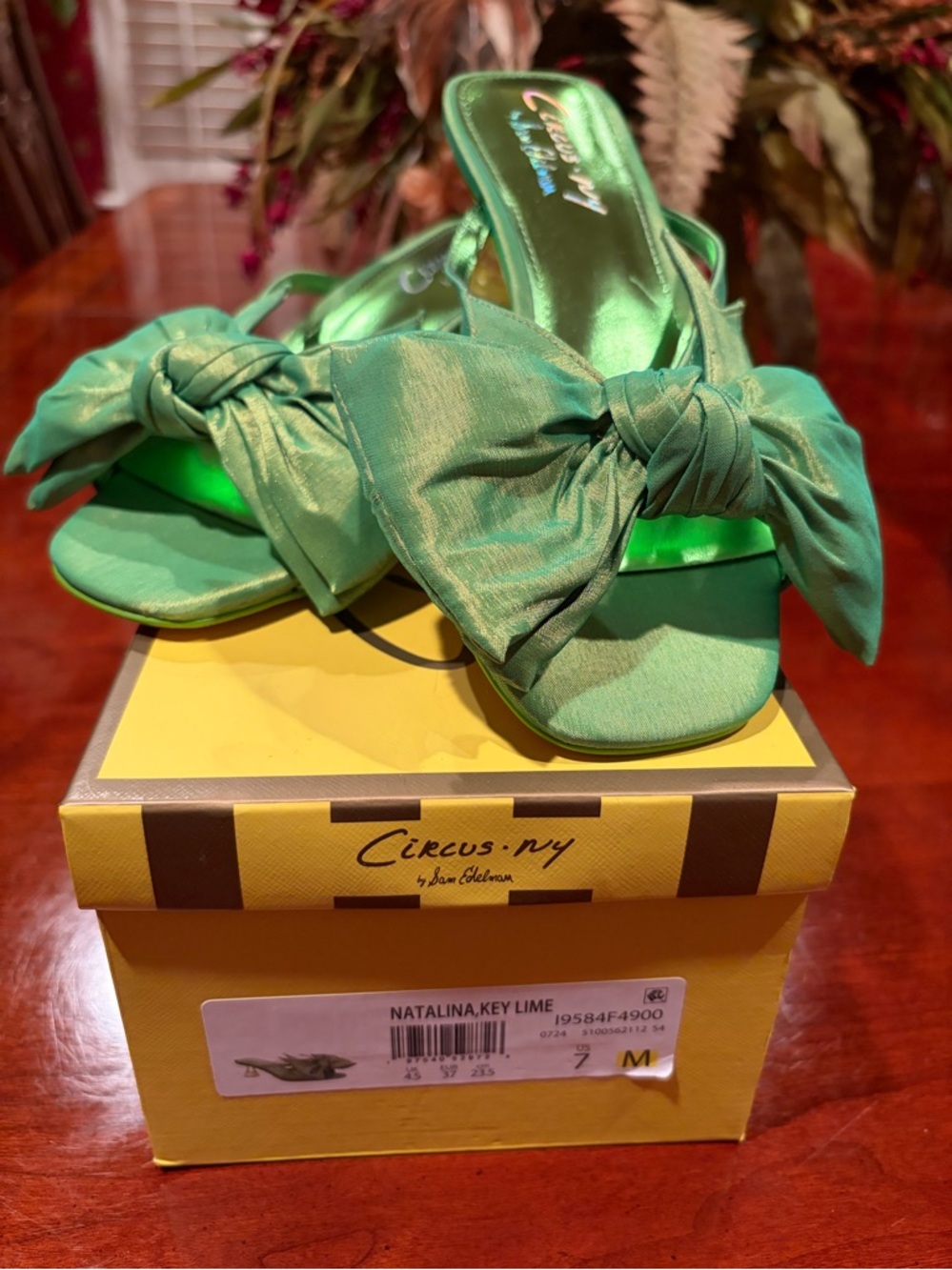 Circus by Sam Edelman Satin Key Lime Bow Slide Mules
